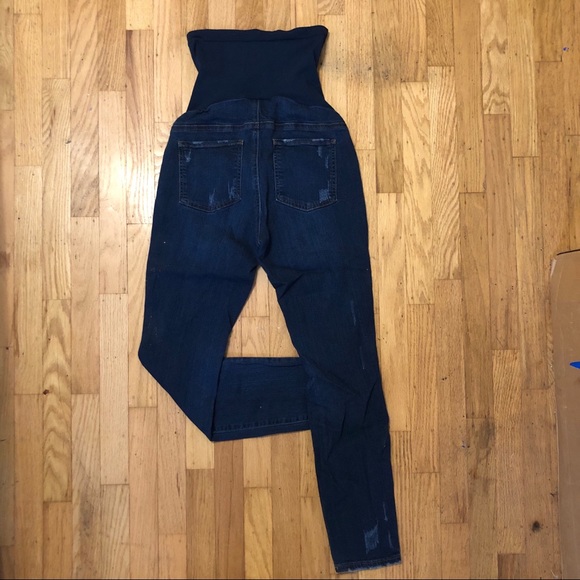 Luxe Essential Denim Jeans - Picture 3 of 3